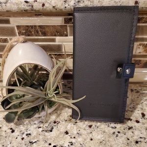 Set of 6 Crown Makeup Brushes with Travel Case